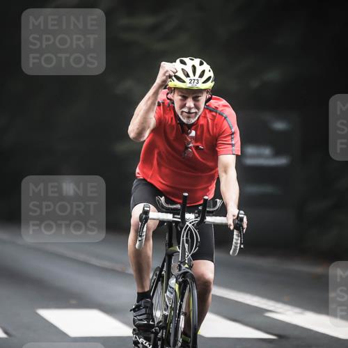 13.09.2026 - Stadtparktriathlon H.Heesch http://msf.ph/oto/10357978 13.09.2026 09:53:35 Radfahren 273, 329 meine-sportfotos.de