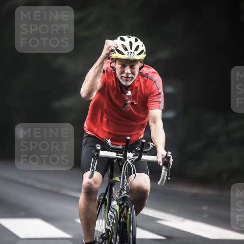 13.09.2026 - Stadtparktriathlon H.Heesch http://msf.ph/oto/10357987 13.09.2026 09:53:35 Radfahren 273, 329 meine-sportfotos.de