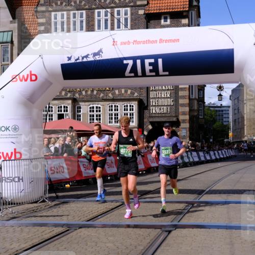 13.09.2026 - 21. swb-Marathon Bremen Tim E. http://msf.ph/oto/10357992 13.09.2026 12:53:19 Ziel 417, 7650, 8077, 9522 meine-sportfotos.de