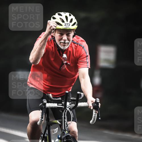 13.09.2026 - Stadtparktriathlon H.Heesch http://msf.ph/oto/10357994 13.09.2026 09:53:36 Radfahren 273, 329 meine-sportfotos.de