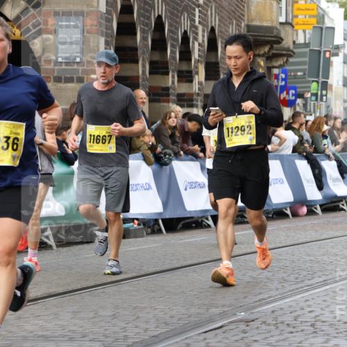13.09.2026 - 21. swb-Marathon Bremen Strokosch-Dieckow http://msf.ph/oto/10357999 13.09.2026 10:57:20 Ziel 10157, 10408, 10610, 10772, 11000, 11079, 11236, 11328, 11484, 11946, 12032, 12284, 10177, 10226, 10300, 10394, 10517, 10518, 11106, 11365, 11480, 11498, 11609, 11734, 11965, 11966, 12037, 12111, 12372 meine-sportfotos.de