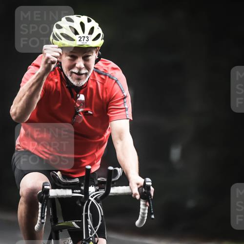 13.09.2026 - Stadtparktriathlon H.Heesch http://msf.ph/oto/10358000 13.09.2026 09:53:36 Radfahren 273, 329 meine-sportfotos.de