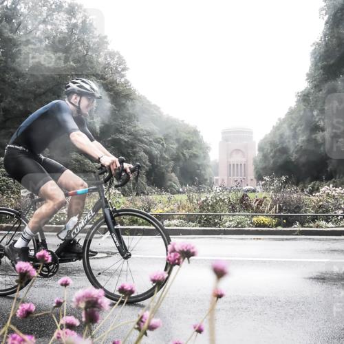 13.09.2026 - Stadtparktriathlon H.Heesch http://msf.ph/oto/10358008 13.09.2026 13:15:18 Radfahren 1310, 1376, 1381 meine-sportfotos.de