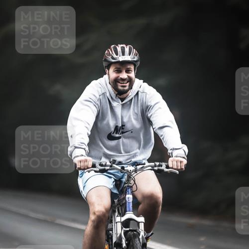 13.09.2026 - Stadtparktriathlon H.Heesch http://msf.ph/oto/10358020 13.09.2026 09:53:41 Radfahren 273, 290, 328, 329 meine-sportfotos.de