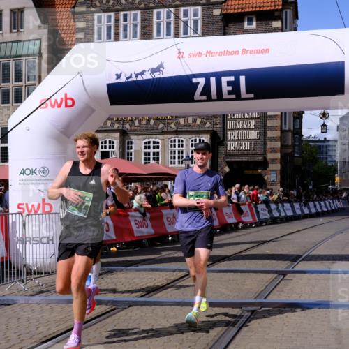 13.09.2026 - 21. swb-Marathon Bremen Tim E. http://msf.ph/oto/10358046 13.09.2026 12:53:20 Ziel 417, 2585, 7650, 8077, 9522 meine-sportfotos.de