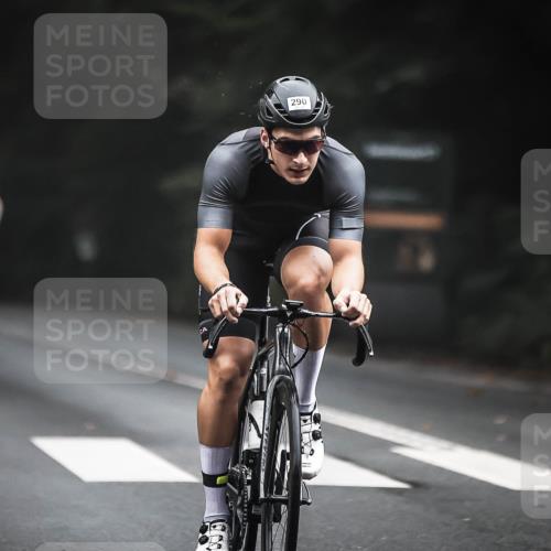 13.09.2026 - Stadtparktriathlon H.Heesch http://msf.ph/oto/10358053 13.09.2026 09:53:46 Radfahren 243, 289, 290, 328, 329 meine-sportfotos.de