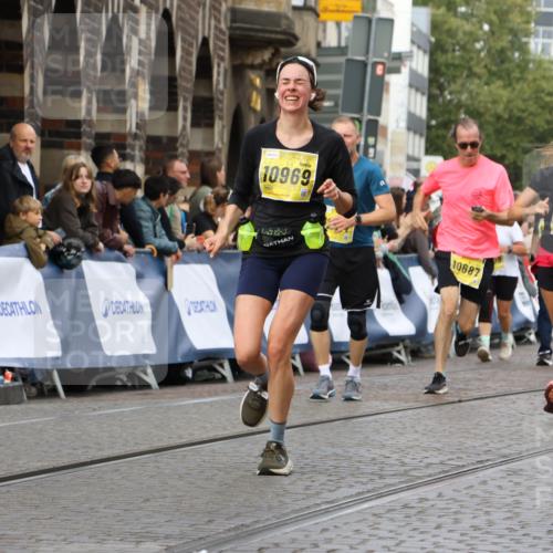 13.09.2026 - 21. swb-Marathon Bremen Strokosch-Dieckow http://msf.ph/oto/10358072 13.09.2026 10:57:22 Ziel 10157, 10408, 10578, 10610, 10700, 10772, 11000, 11079, 11236, 11292, 11328, 11484, 11667, 11946, 12032, 10177, 10226, 10300, 10394, 11106, 11245, 11365, 11480, 11498, 11734, 11965, 11966, 12037, 12111, 12372 meine-sportfotos.de