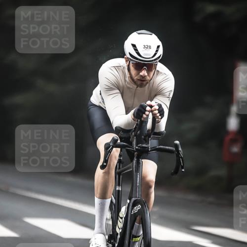 13.09.2026 - Stadtparktriathlon H.Heesch http://msf.ph/oto/10358088 13.09.2026 09:53:48 Radfahren 243, 251, 274, 289, 290, 328 meine-sportfotos.de