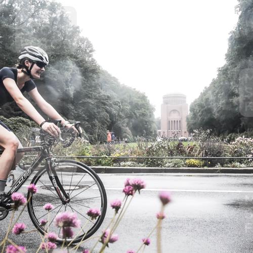 13.09.2026 - Stadtparktriathlon H.Heesch http://msf.ph/oto/10358093 13.09.2026 13:16:11 Radfahren 1258, 1418, 1428 meine-sportfotos.de