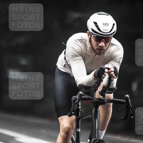 13.09.2026 - Stadtparktriathlon H.Heesch http://msf.ph/oto/10358098 13.09.2026 09:53:48 Radfahren 243, 251, 274, 289, 290, 328 meine-sportfotos.de
