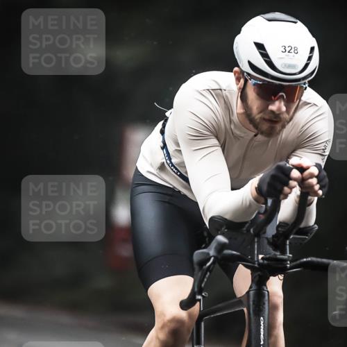 13.09.2026 - Stadtparktriathlon H.Heesch http://msf.ph/oto/10358101 13.09.2026 09:53:49 Radfahren 243, 251, 274, 289, 290, 328 meine-sportfotos.de