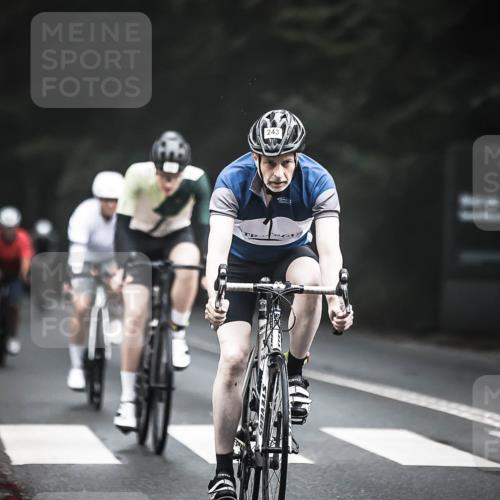 13.09.2026 - Stadtparktriathlon H.Heesch http://msf.ph/oto/10358118 13.09.2026 09:53:52 Radfahren 229, 232, 243, 251, 267, 274, 289, 328 meine-sportfotos.de