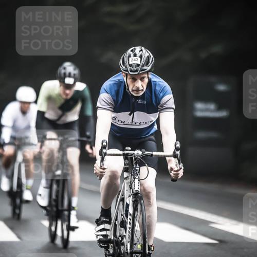 13.09.2026 - Stadtparktriathlon H.Heesch http://msf.ph/oto/10358124 13.09.2026 09:53:52 Radfahren 229, 232, 243, 251, 267, 274, 289, 328 meine-sportfotos.de