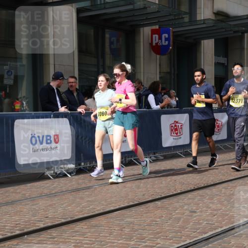 13.09.2026 - 21. swb-Marathon Bremen Strokosch-Dieckow http://msf.ph/oto/10358130 13.09.2026 11:18:22 Ziel 10005, 10176, 10194, 10264, 10344, 10568, 10600, 10899, 10997, 11443, 12371, 12422, 12561, 10191, 10192, 10459, 10513, 10535, 10651, 10713, 10895, 11482, 11808, 11829, 11943, 12177, 12178 meine-sportfotos.de