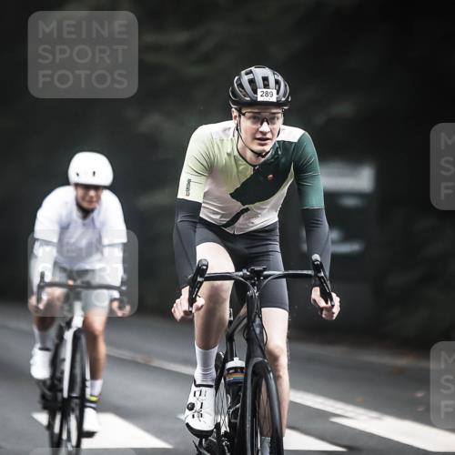 13.09.2026 - Stadtparktriathlon H.Heesch http://msf.ph/oto/10358134 13.09.2026 09:53:53 Radfahren 229, 232, 243, 251, 267, 274, 289, 328 meine-sportfotos.de