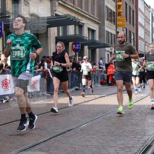 13.09.2026 - 21. swb-Marathon Bremen Strokosch-Dieckow http://msf.ph/oto/10358163 13.09.2026 13:34:52 Ziel 536, 1150, 2003, 2366, 2430, 2492, 2625, 2866, 3063, 3311, 3916, 4062, 4487, 4635, 4985, 5016, 5125, 5647, 6320, 6391, 6403, 6655, 6750, 6837, 7123, 7305, 7405, 7657, 7703, 7750, 7998, 8300, 8328, 8515, 8773, 9017, 9216, 9526, 9527, 13017, 13018, 13051, 13060, 489, 1210, 1395, 1871, 1967, 2413, 2525, 2561, 2755, 2831, 3052, 3058, 3181, 3217, 3353, 3380, 3388, 3765, 3768, 3842, 4537, 5378, 5415, 5488, 5684, 5694, 5760, 6085, 6627, 6655, 6756 meine-sportfotos.de