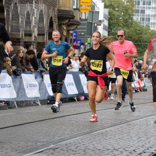 13.09.2026 - 21. swb-Marathon Bremen Strokosch-Dieckow http://msf.ph/oto/10358169 13.09.2026 10:57:23 Ziel 10157, 10408, 10578, 10610, 10700, 10772, 11000, 11079, 11236, 11292, 11328, 11484, 11667, 11946, 12032, 10177, 10300, 10394, 11106, 11245, 11365, 11480, 11498, 11734, 11965, 11966, 12037, 12111, 12222, 12372 meine-sportfotos.de