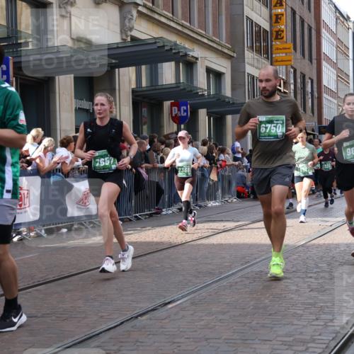 13.09.2026 - 21. swb-Marathon Bremen Strokosch-Dieckow http://msf.ph/oto/10358177 13.09.2026 13:34:53 Ziel 536, 1150, 2003, 2366, 2430, 2492, 2625, 2866, 3063, 3311, 3916, 4062, 4487, 4635, 4985, 5016, 5125, 5647, 6320, 6391, 6403, 6750, 6837, 7123, 7305, 7377, 7405, 7657, 7703, 7750, 7998, 8300, 8328, 8515, 8773, 9017, 9216, 9526, 9527, 13017, 13018, 13051, 13060, 489, 1210, 1395, 1871, 1967, 2413, 2525, 2561, 2755, 2831, 3052, 3058, 3181, 3217, 3353, 3380, 3388, 3765, 3768, 3842, 4537, 5378, 5415, 5488, 5684, 5694, 5760, 6085, 6627, 6655, 6756, 8515 meine-sportfotos.de