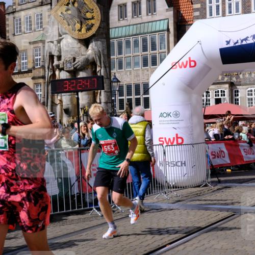 13.09.2026 - 21. swb-Marathon Bremen Tim E. http://msf.ph/oto/10358179 13.09.2026 12:53:36 Ziel 2585, 2670, 3080, 7650, 8081 meine-sportfotos.de