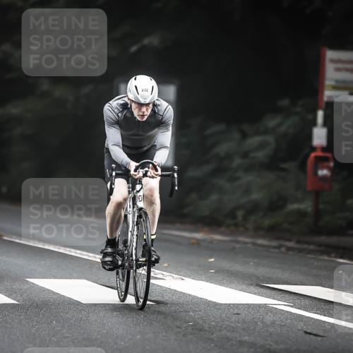 13.09.2026 - Stadtparktriathlon H.Heesch http://msf.ph/oto/10358186 13.09.2026 09:53:57 Radfahren 229, 232, 243, 251, 261, 267, 274, 289 meine-sportfotos.de