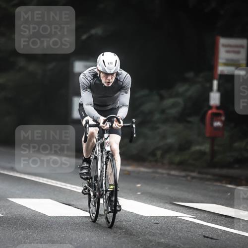 13.09.2026 - Stadtparktriathlon H.Heesch http://msf.ph/oto/10358191 13.09.2026 09:53:57 Radfahren 229, 232, 243, 251, 261, 267, 274, 289 meine-sportfotos.de