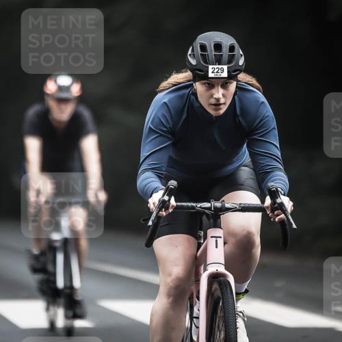 13.09.2026 - Stadtparktriathlon H.Heesch http://msf.ph/oto/10358204 13.09.2026 09:53:58 Radfahren 229, 232, 251, 261, 267, 274, 289 meine-sportfotos.de
