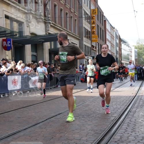 13.09.2026 - 21. swb-Marathon Bremen Strokosch-Dieckow http://msf.ph/oto/10358205 13.09.2026 13:34:54 Ziel 536, 1150, 2003, 2366, 2430, 2492, 2625, 2866, 3063, 3311, 3916, 4062, 4487, 4635, 4985, 5016, 5125, 5647, 6315, 6320, 6391, 6403, 6750, 6837, 7123, 7305, 7377, 7405, 7657, 7703, 7750, 7998, 8300, 8328, 8401, 8530, 8773, 8915, 9017, 9216, 9526, 9527, 13017, 13018, 13051, 13060, 489, 1210, 1395, 1871, 1967, 2413, 2430, 2525, 2561, 2755, 2831, 3052, 3058, 3181, 3217, 3353, 3380, 3388, 3765, 3768, 3842, 4537, 5378, 5415, 5488, 5684, 5694, 5760, 6085, 6627, 6655, 6756, 8515 meine-sportfotos.de