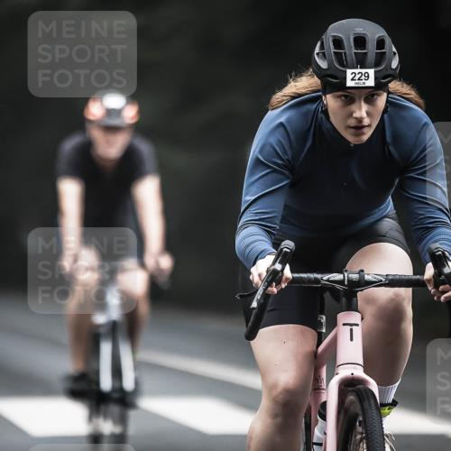 13.09.2026 - Stadtparktriathlon H.Heesch http://msf.ph/oto/10358207 13.09.2026 09:53:58 Radfahren 229, 232, 251, 261, 267, 274, 289 meine-sportfotos.de