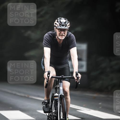13.09.2026 - Stadtparktriathlon H.Heesch http://msf.ph/oto/10358210 13.09.2026 09:53:58 Radfahren 229, 232, 251, 261, 267, 274, 289 meine-sportfotos.de