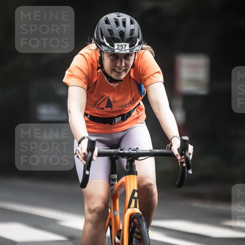 13.09.2026 - Stadtparktriathlon H.Heesch http://msf.ph/oto/10358262 13.09.2026 09:54:17 Radfahren 216, 226, 257, 302, 317 meine-sportfotos.de