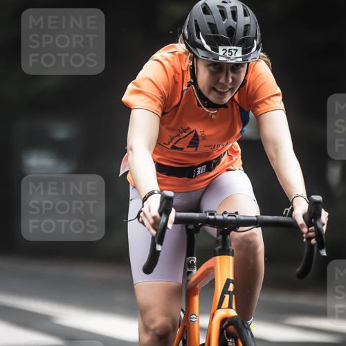 13.09.2026 - Stadtparktriathlon H.Heesch http://msf.ph/oto/10358264 13.09.2026 09:54:17 Radfahren 216, 226, 257, 302, 317 meine-sportfotos.de
