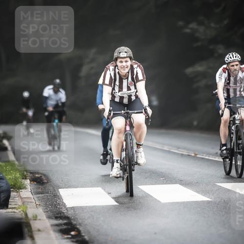 13.09.2026 - Stadtparktriathlon H.Heesch http://msf.ph/oto/10358305 13.09.2026 09:54:23 Radfahren 216, 223, 226, 298, 302, 309, 317 meine-sportfotos.de