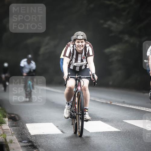 13.09.2026 - Stadtparktriathlon H.Heesch http://msf.ph/oto/10358317 13.09.2026 09:54:23 Radfahren 216, 223, 226, 298, 302, 309, 317 meine-sportfotos.de