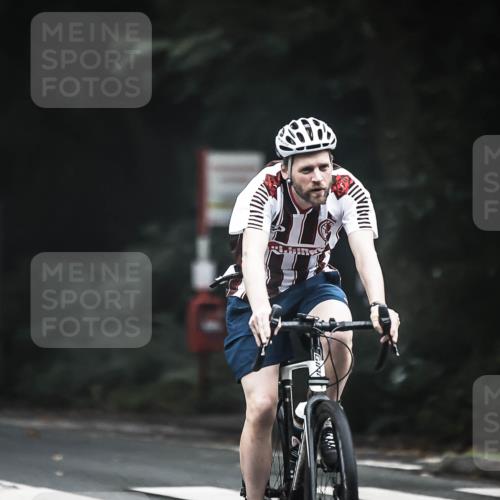 13.09.2026 - Stadtparktriathlon H.Heesch http://msf.ph/oto/10358332 13.09.2026 09:54:24 Radfahren 216, 223, 226, 298, 302, 309, 317 meine-sportfotos.de