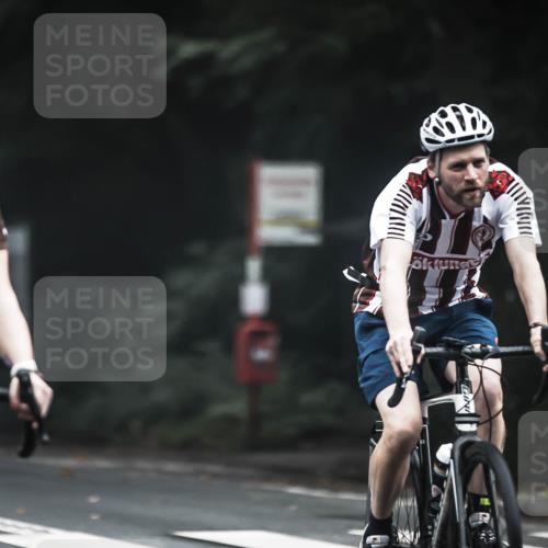 13.09.2026 - Stadtparktriathlon H.Heesch http://msf.ph/oto/10358333 13.09.2026 09:54:24 Radfahren 216, 223, 226, 298, 302, 309, 317 meine-sportfotos.de