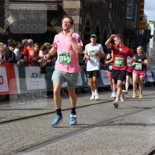 13.09.2026 - 21. swb-Marathon Bremen Strokosch-Dieckow http://msf.ph/oto/10358355 13.09.2026 13:33:53 Ziel 930, 2405, 2872, 2960, 3201, 3562, 3761, 4052, 4219, 4490, 4543, 5560, 5660, 5726, 5861, 5862, 6256, 6421, 6538, 6597, 6777, 6808, 6844, 6882, 6997, 7523, 7633, 7652, 7863, 8093, 8177, 8501, 8599, 8602, 8691, 9206, 9390, 9508, 9883, 10114, 13078, 1364, 1656, 2355, 2727, 3162, 3389, 3522, 3790, 3984, 4613, 5341, 5563, 6090, 6151, 6509, 6623, 7047, 7303, 7431, 7897, 7988, 8025, 8641, 8910, 13118 meine-sportfotos.de