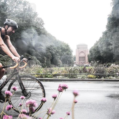 13.09.2026 - Stadtparktriathlon H.Heesch http://msf.ph/oto/10358359 13.09.2026 13:18:29 Radfahren 1288, 1325, 1336, 1431 meine-sportfotos.de