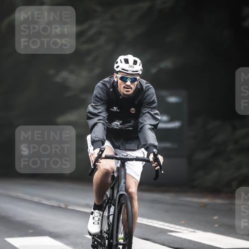 13.09.2026 - Stadtparktriathlon H.Heesch http://msf.ph/oto/10358378 13.09.2026 09:54:30 Radfahren 223, 298, 309 meine-sportfotos.de