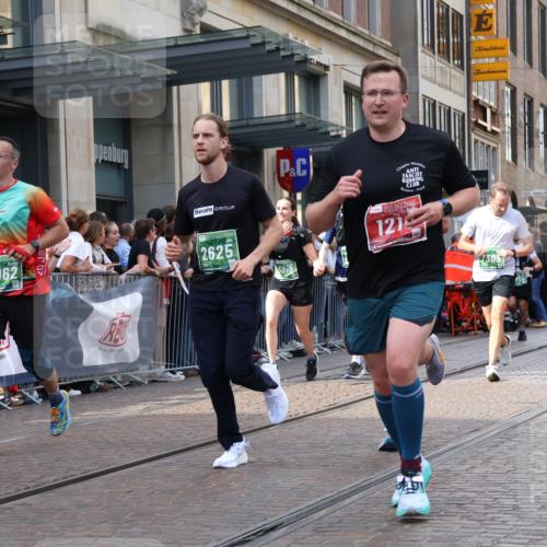 13.09.2026 - 21. swb-Marathon Bremen Strokosch-Dieckow http://msf.ph/oto/10358393 13.09.2026 13:35:00 Ziel 536, 1150, 2003, 2041, 2090, 2318, 2366, 2492, 2625, 2866, 3055, 3063, 3311, 3621, 3916, 4062, 4487, 4635, 4985, 5016, 6315, 6320, 6391, 6418, 6750, 6837, 7285, 7305, 7377, 7657, 7703, 7998, 8300, 8328, 8401, 8530, 8773, 8915, 9017, 9216, 9526, 9527, 9845, 489, 1210, 1967, 2413, 2430, 2525, 2561, 2755, 3181, 3217, 3353, 3380, 3765, 3768, 3842, 4487, 5125, 5378, 5415, 5647, 5684, 6085, 6403, 6627, 6655, 6756, 7123, 7405, 7750, 8515 meine-sportfotos.de