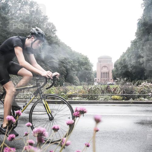 13.09.2026 - Stadtparktriathlon H.Heesch http://msf.ph/oto/10358395 13.09.2026 13:18:53 Radfahren 1314, 1363, 1392, 1411, 1468 meine-sportfotos.de