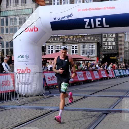 13.09.2026 - 21. swb-Marathon Bremen Tim E. http://msf.ph/oto/10358417 13.09.2026 12:53:56 Ziel 272, 1089, 1168, 1606, 2352, 3080, 3606 meine-sportfotos.de