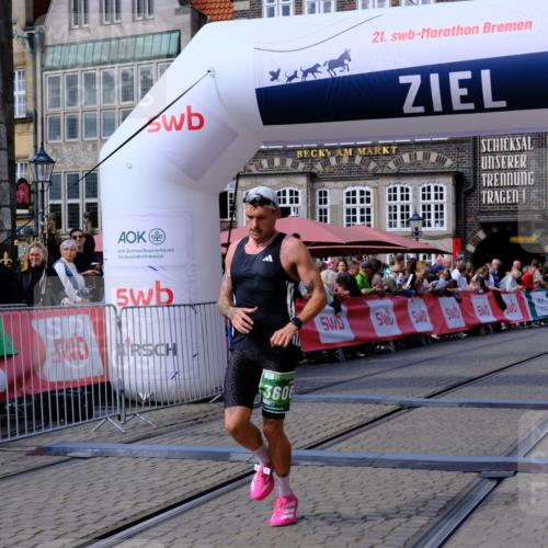 13.09.2026 - 21. swb-Marathon Bremen Tim E. http://msf.ph/oto/10358427 13.09.2026 12:53:56 Ziel 272, 1089, 1168, 1606, 2352, 3080, 3606 meine-sportfotos.de