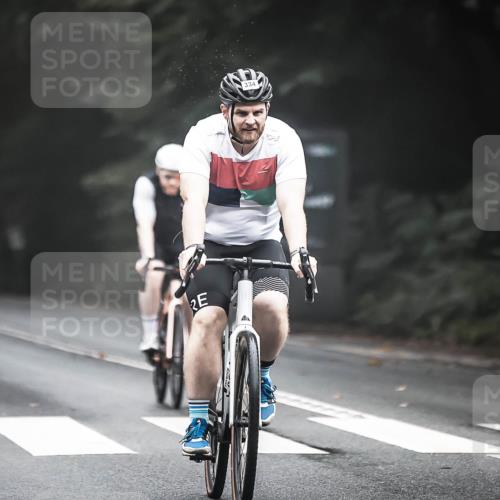 13.09.2026 - Stadtparktriathlon H.Heesch http://msf.ph/oto/10358444 13.09.2026 09:54:46 Radfahren 249, 253, 276, 334, 335 meine-sportfotos.de