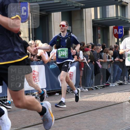 13.09.2026 - 21. swb-Marathon Bremen Strokosch-Dieckow http://msf.ph/oto/10358446 13.09.2026 13:35:01 Ziel 536, 1150, 2003, 2041, 2090, 2318, 2356, 2366, 2492, 2625, 2866, 3055, 3063, 3311, 3621, 3916, 4062, 4635, 4985, 5016, 6315, 6320, 6391, 6418, 6750, 6837, 7285, 7305, 7377, 7657, 7703, 7998, 8300, 8328, 8401, 8530, 8773, 8915, 9017, 9216, 9526, 9527, 9845, 9887, 489, 1210, 1967, 2413, 2430, 2525, 2561, 2755, 3181, 3217, 3353, 3380, 3765, 3768, 3842, 4487, 5125, 5415, 5647, 5684, 6085, 6391, 6403, 6627, 6655, 6756, 7123, 7405, 7750, 8515 meine-sportfotos.de