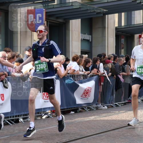 13.09.2026 - 21. swb-Marathon Bremen Strokosch-Dieckow http://msf.ph/oto/10358458 13.09.2026 13:35:01 Ziel 536, 1150, 2003, 2041, 2090, 2318, 2356, 2366, 2492, 2625, 2866, 3055, 3063, 3311, 3621, 3916, 4062, 4635, 4985, 5016, 6315, 6320, 6391, 6418, 6750, 6837, 7285, 7305, 7377, 7657, 7703, 7998, 8300, 8328, 8401, 8530, 8773, 8915, 9017, 9216, 9526, 9527, 9845, 9887, 489, 1210, 1967, 2413, 2430, 2525, 2561, 2755, 3181, 3217, 3353, 3380, 3765, 3768, 3842, 4487, 5125, 5415, 5647, 5684, 6085, 6391, 6403, 6627, 6655, 6756, 7123, 7405, 7750, 8515 meine-sportfotos.de