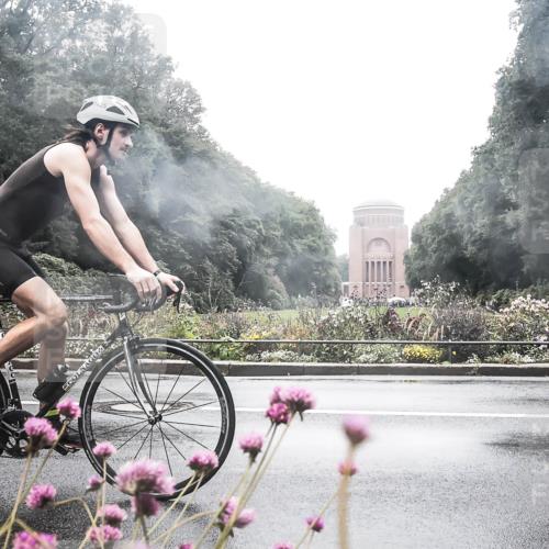 13.09.2026 - Stadtparktriathlon H.Heesch http://msf.ph/oto/10358487 13.09.2026 13:19:42 Radfahren 1348, 1373, 1425, 1448 meine-sportfotos.de