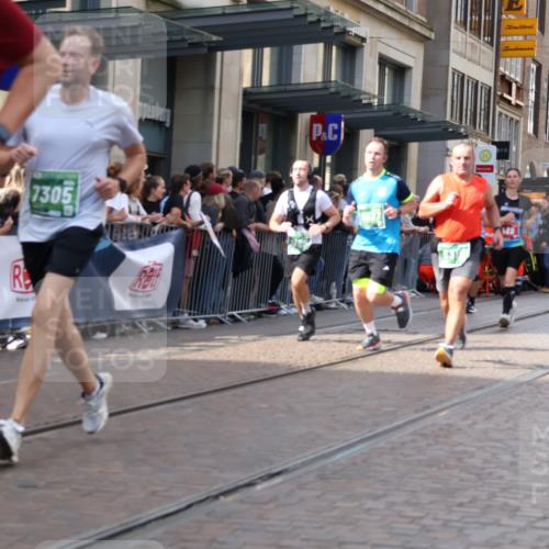 13.09.2026 - 21. swb-Marathon Bremen Strokosch-Dieckow http://msf.ph/oto/10358520 13.09.2026 13:35:03 Ziel 536, 1150, 2003, 2041, 2090, 2318, 2356, 2366, 2492, 2625, 2866, 3055, 3063, 3311, 3621, 3916, 4062, 4635, 4985, 5016, 5661, 6315, 6320, 6418, 6750, 6837, 7285, 7305, 7377, 7657, 7703, 7998, 8300, 8328, 8401, 8530, 8773, 8915, 9017, 9216, 9526, 9527, 9845, 9887, 489, 1210, 1967, 2413, 2430, 2492, 2525, 2561, 2755, 3063, 3181, 3217, 3353, 3380, 3768, 3842, 4487, 5125, 5415, 5647, 5684, 6085, 6391, 6403, 6627, 6655, 6756, 7123, 7405, 7750, 8515 meine-sportfotos.de