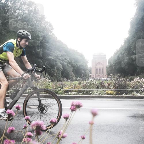 13.09.2026 - Stadtparktriathlon H.Heesch http://msf.ph/oto/10358531 13.09.2026 13:20:32 Radfahren 1323, 1333, 1467 meine-sportfotos.de