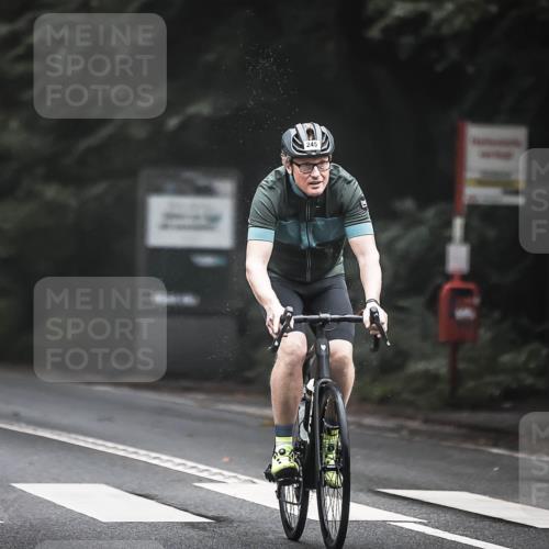13.09.2026 - Stadtparktriathlon H.Heesch http://msf.ph/oto/10358557 13.09.2026 09:54:56 Radfahren 237, 245, 253, 294, 316, 335 meine-sportfotos.de