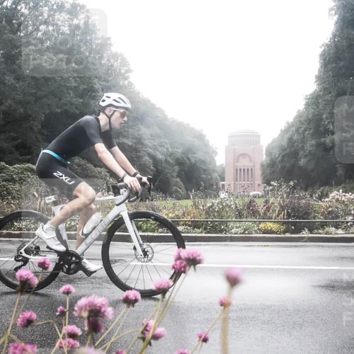 13.09.2026 - Stadtparktriathlon H.Heesch http://msf.ph/oto/10358564 13.09.2026 13:20:48 Radfahren 1377, 1420, 1433, 1444 meine-sportfotos.de